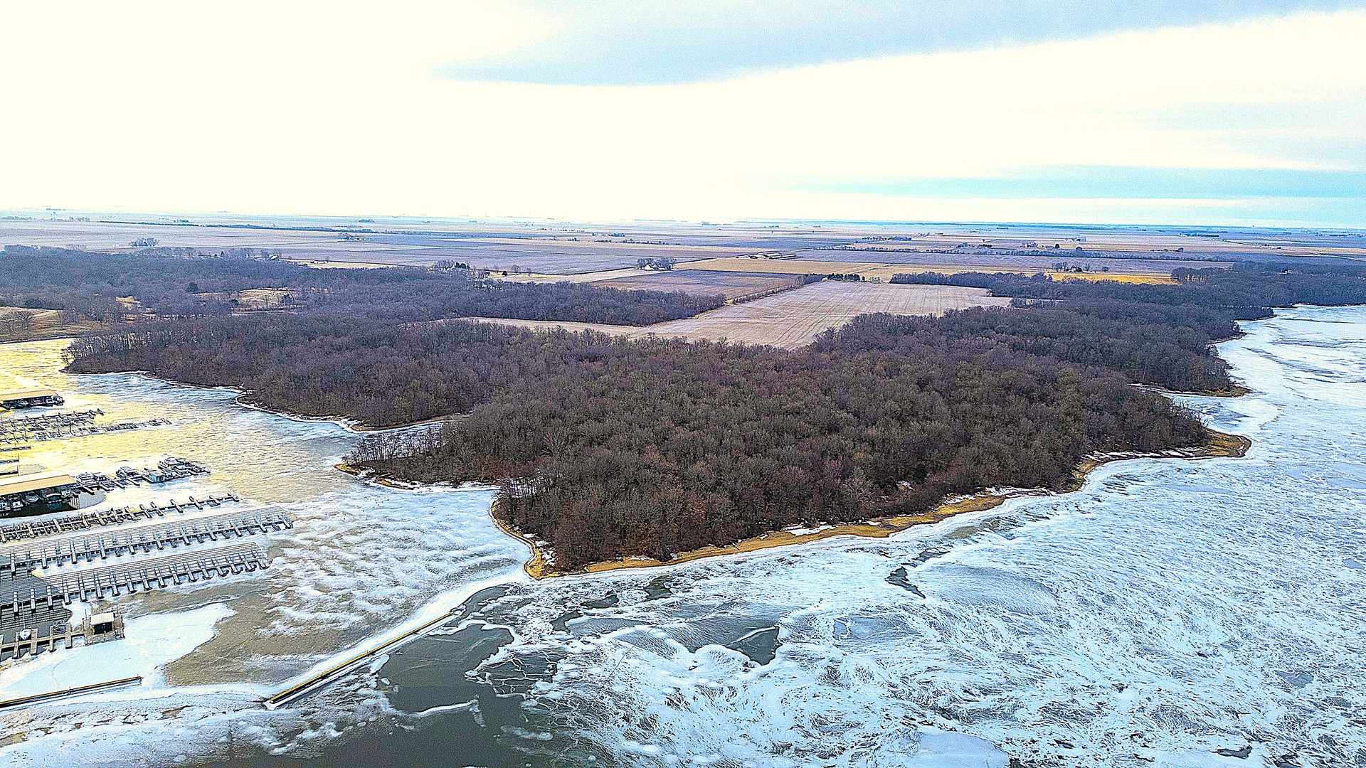 5751 White Pigeon Road Weldon, IL 61882 - Photo 16 of 29 a view of lake and mountain