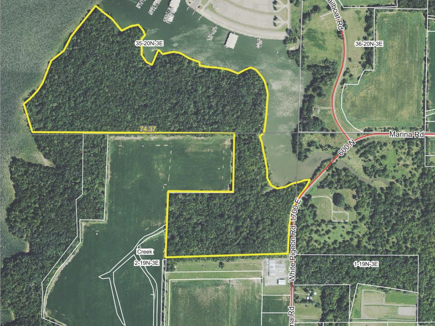 5751 White Pigeon Road Weldon, IL 61882 - Photo 5 of 29 an aerial view of a swimming pool