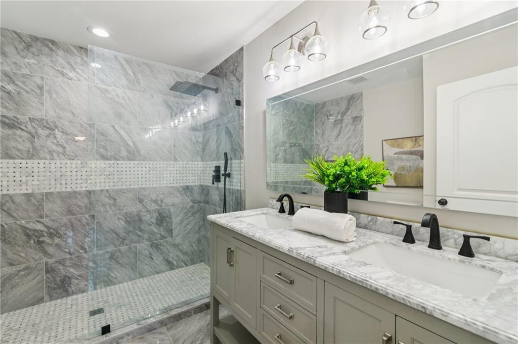 3682 Daisy Drive Decatur, GA 30032 - Photo 15 of 25 Gallery Image 15