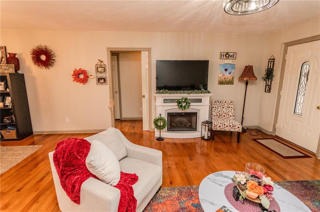 112 Colonial Lane Uniontown, PA 15401 - Photo 15 of 40