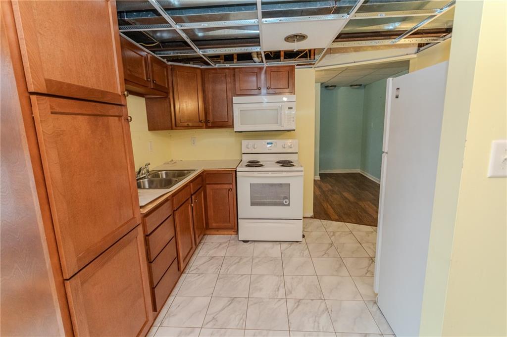 112 Colonial Lane Uniontown, PA 15401 - Photo 35 of 40