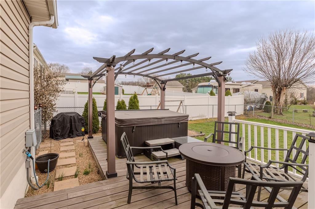 112 Colonial Lane Uniontown, PA 15401 - Photo 10 of 40