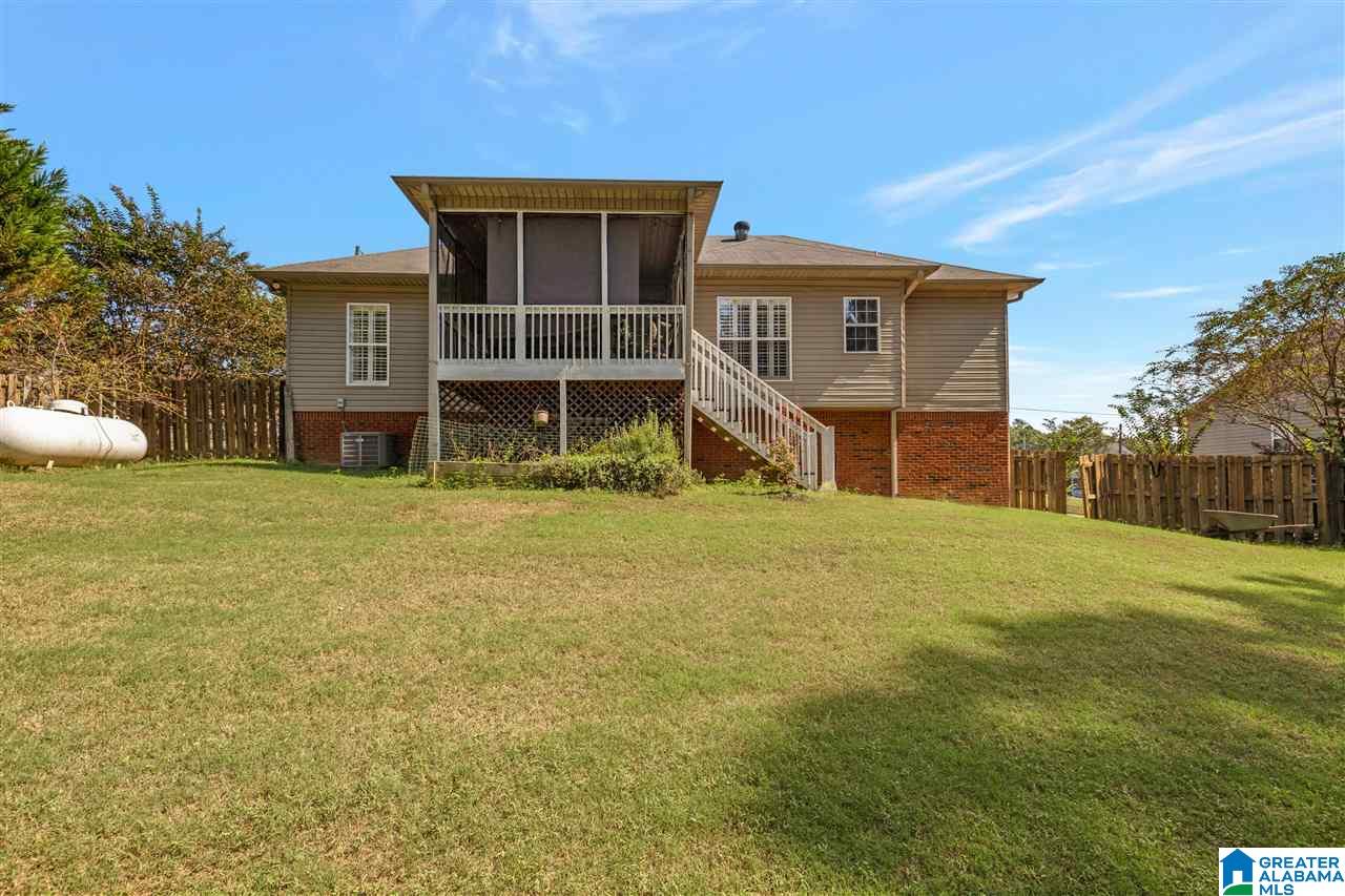 245 Maple Crest Odenville, AL 35120 - Photo 5 of 38