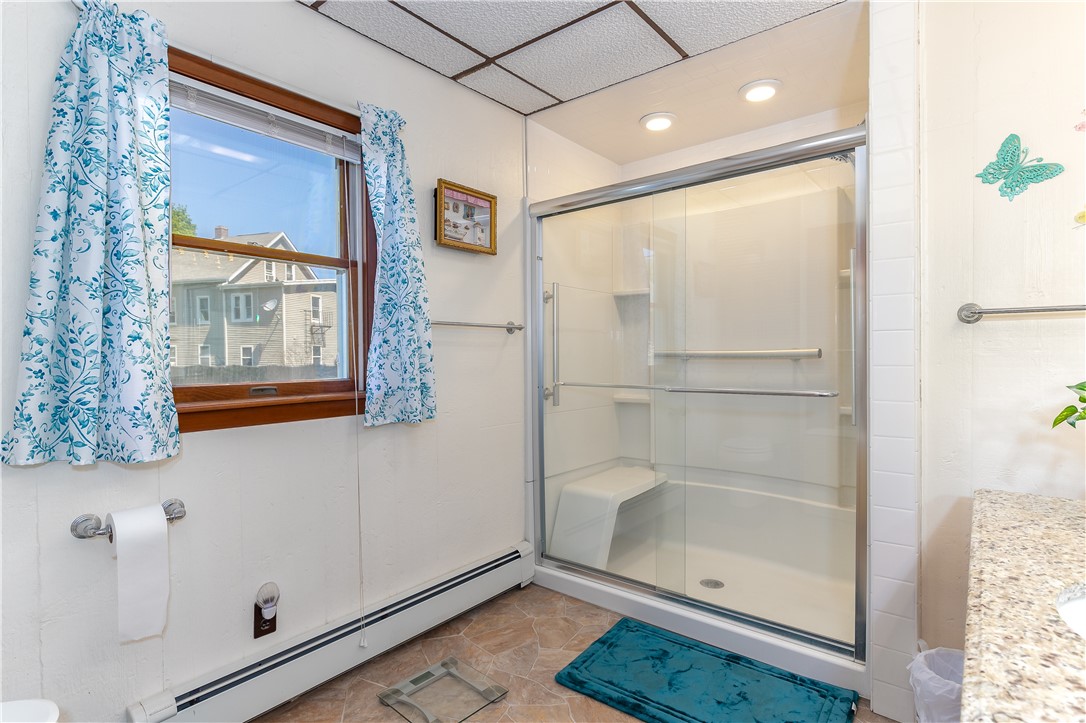 377 Old River Road Lincoln, RI 02838 - Photo 18 of 43 Gallery Image 18