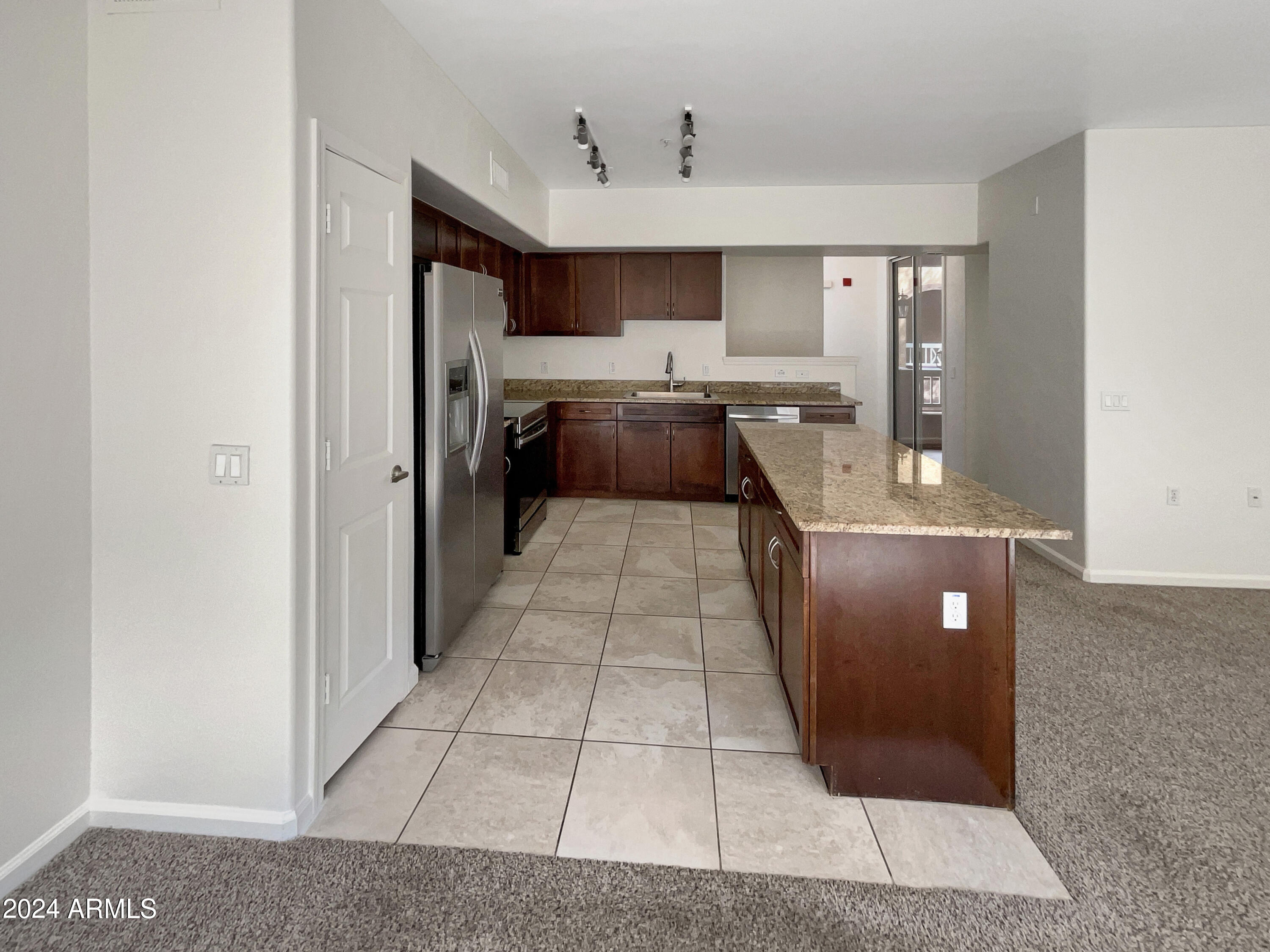 1920 East Bell Road, Unit 1116 Phoenix, AZ 85022 - Photo 3 of 14 photo_03