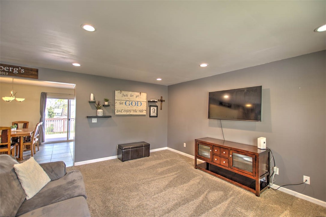 4668 White Oak Lane Decatur, IL 62521 - Photo 8 of 31 Gallery Image 8
