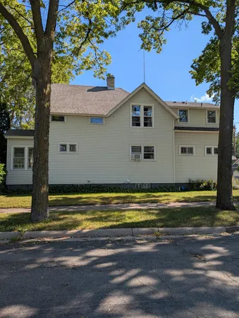 $300,000 | 427 16th Avenue North, St. Cloud, MN 56303