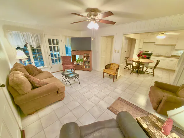 $329,900 | 3831 East State Highway, Altamont, IL 62461