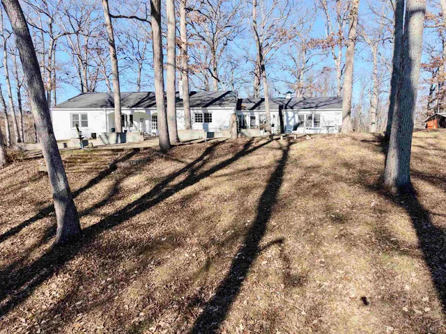 $329,900 | 3831 East State Highway, Altamont, IL 62461