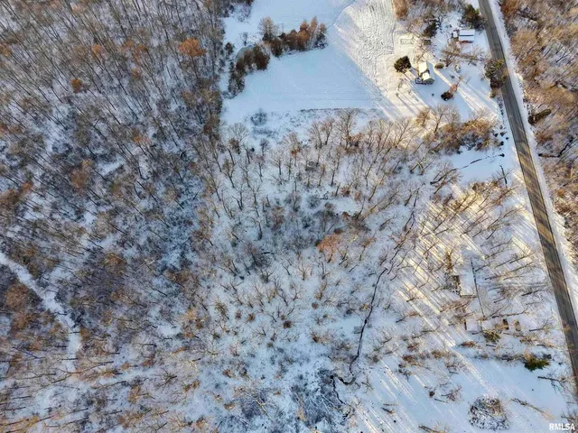 $329,900 | 3831 East State Highway, Shumway, IL 62461