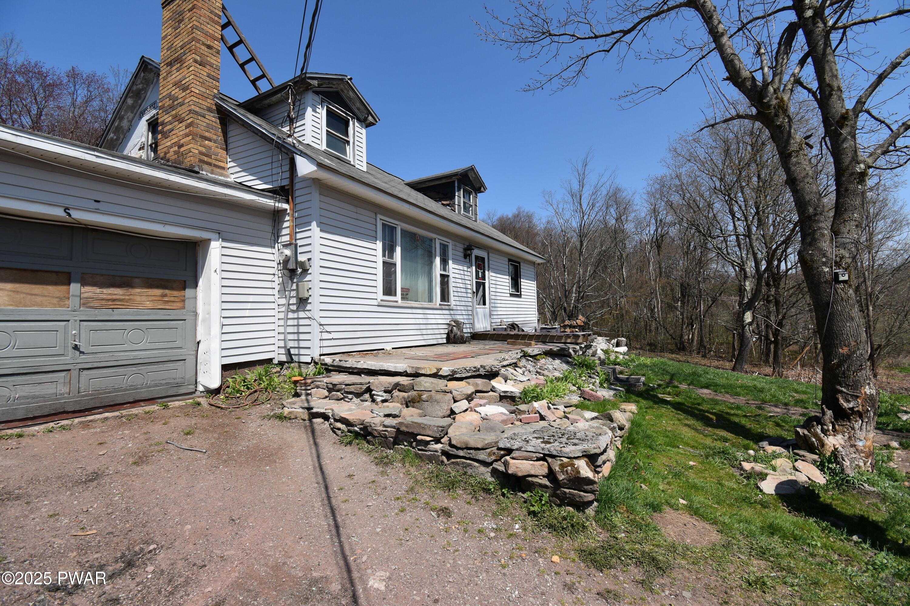 429 Flat Rock Road Forest City, PA 18421 - Photo 5 of 36