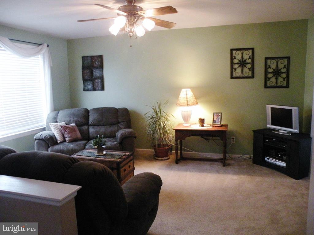 182 Riders Way Lebanon, PA 17042 - Photo 5 of 12 Gallery Image 5