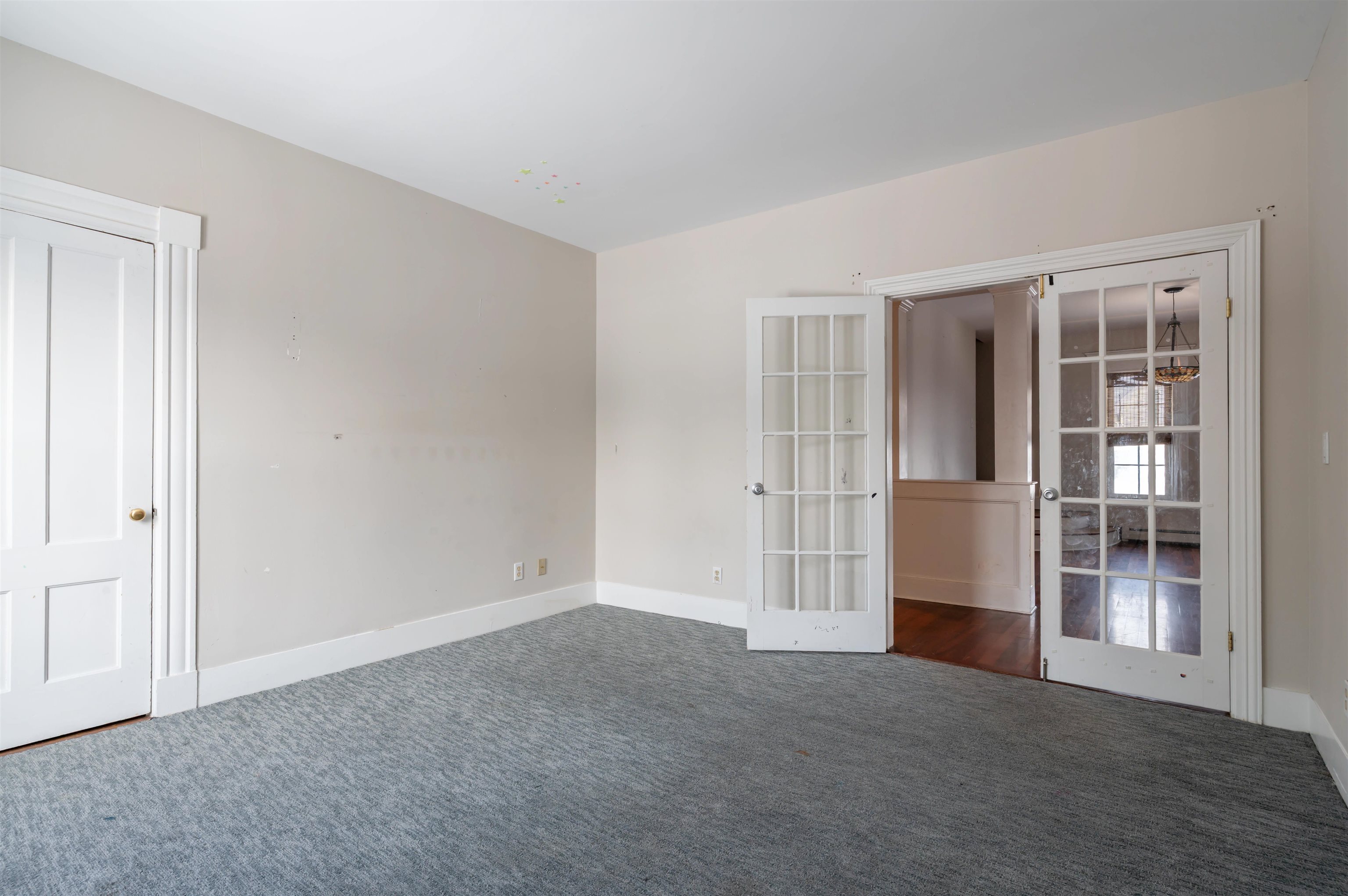 157 Milford Street Manchester, NH 03102 - Photo 17 of 52