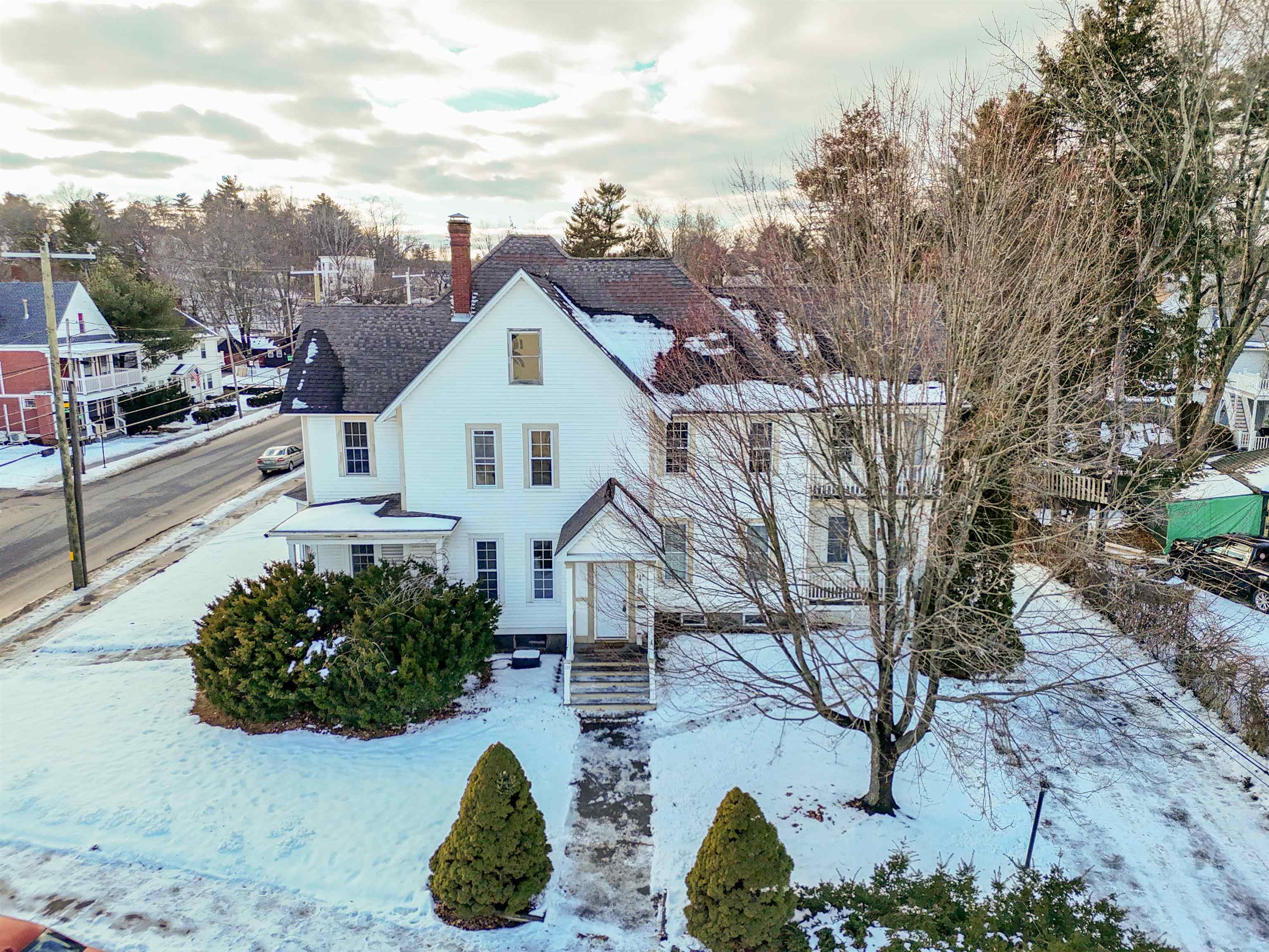 157 Milford Street Manchester, NH 03102 - Photo 2 of 52