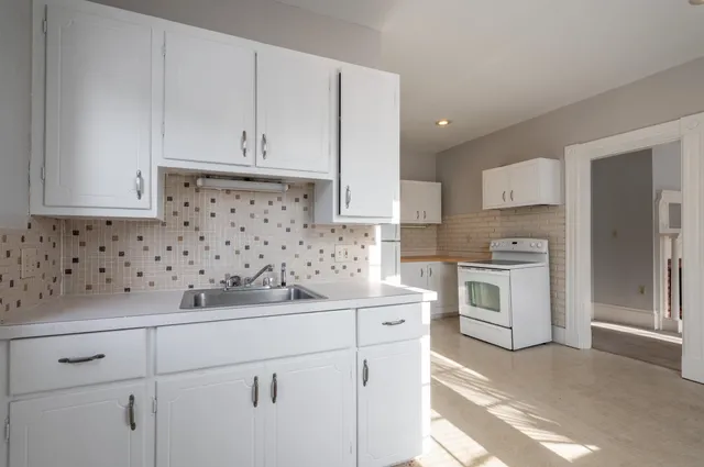 $600,000 | 157 Milford Street, Manchester, NH 03102