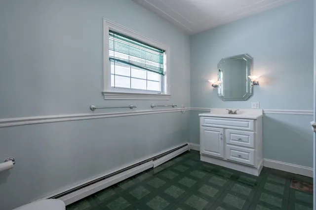 $600,000 | 157 Milford Street, Manchester, NH 03102