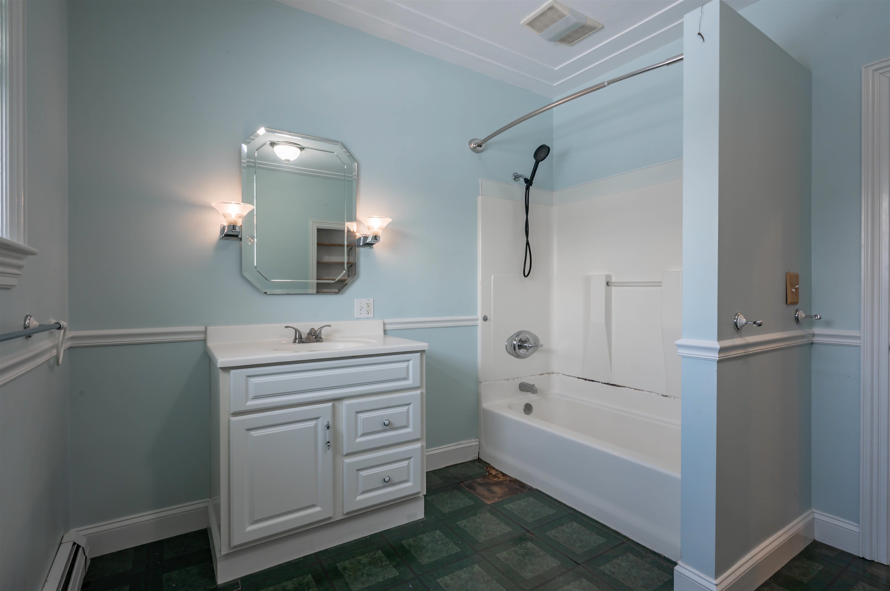 157 Milford Street Manchester, NH 03102 - Photo 46 of 52