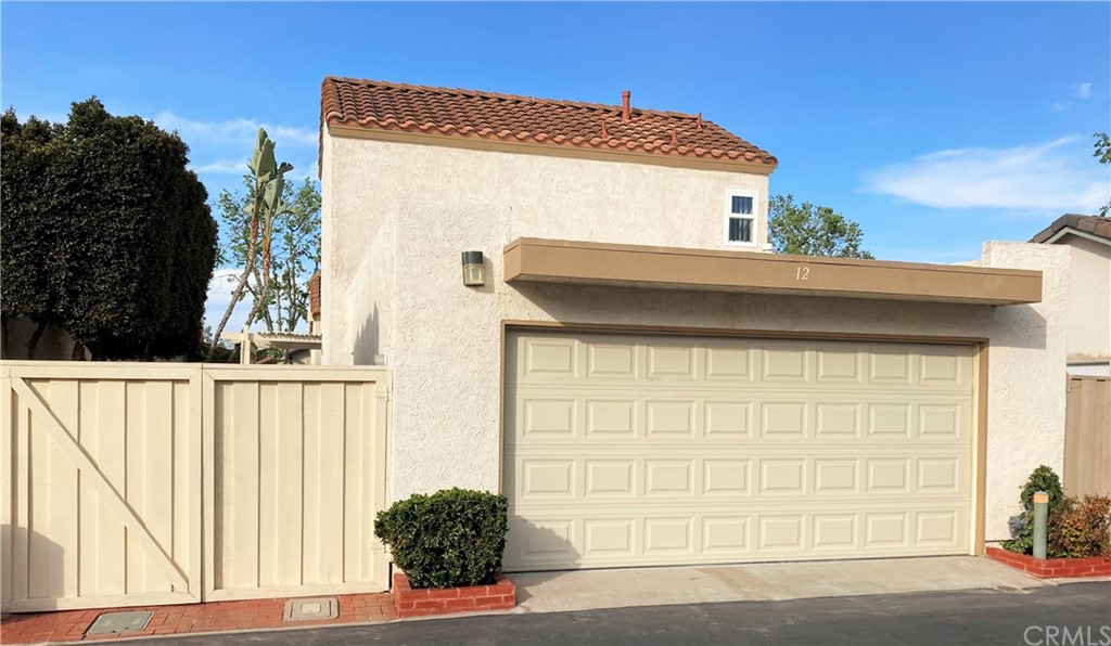 12 Windrow Irvine, CA 92618 - Photo 11 of 45