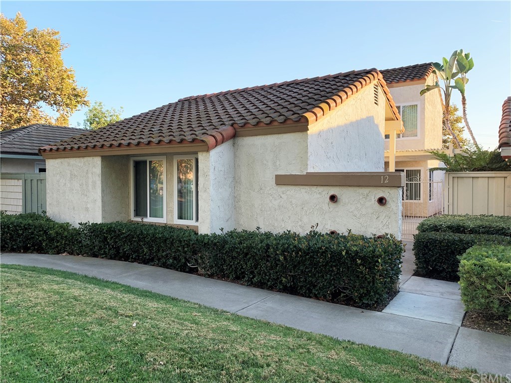 12 Windrow Irvine, CA 92618 - Photo 4 of 45
