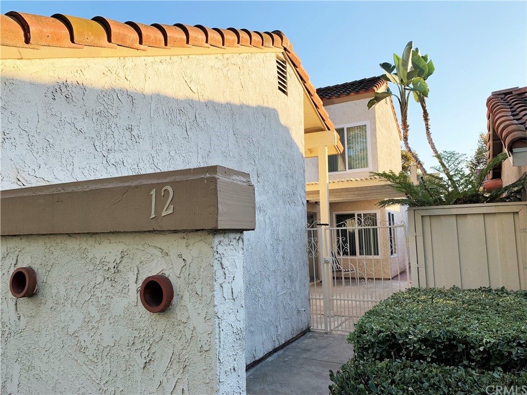 12 Windrow Irvine, CA 92618 - Photo 5 of 45