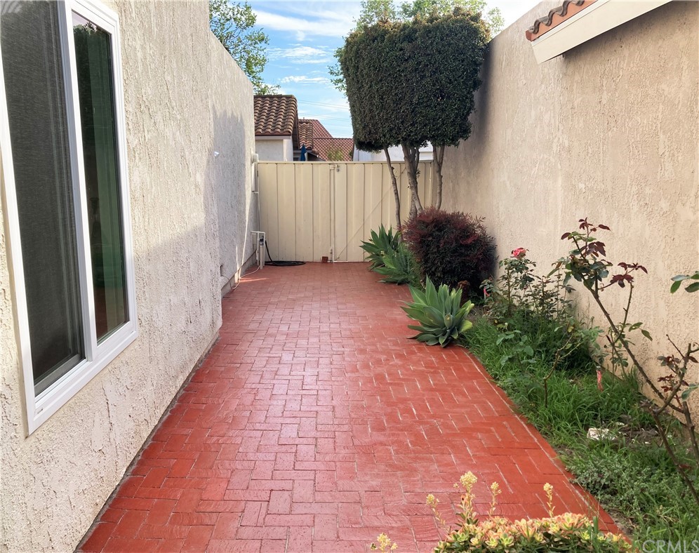 12 Windrow Irvine, CA 92618 - Photo 8 of 45