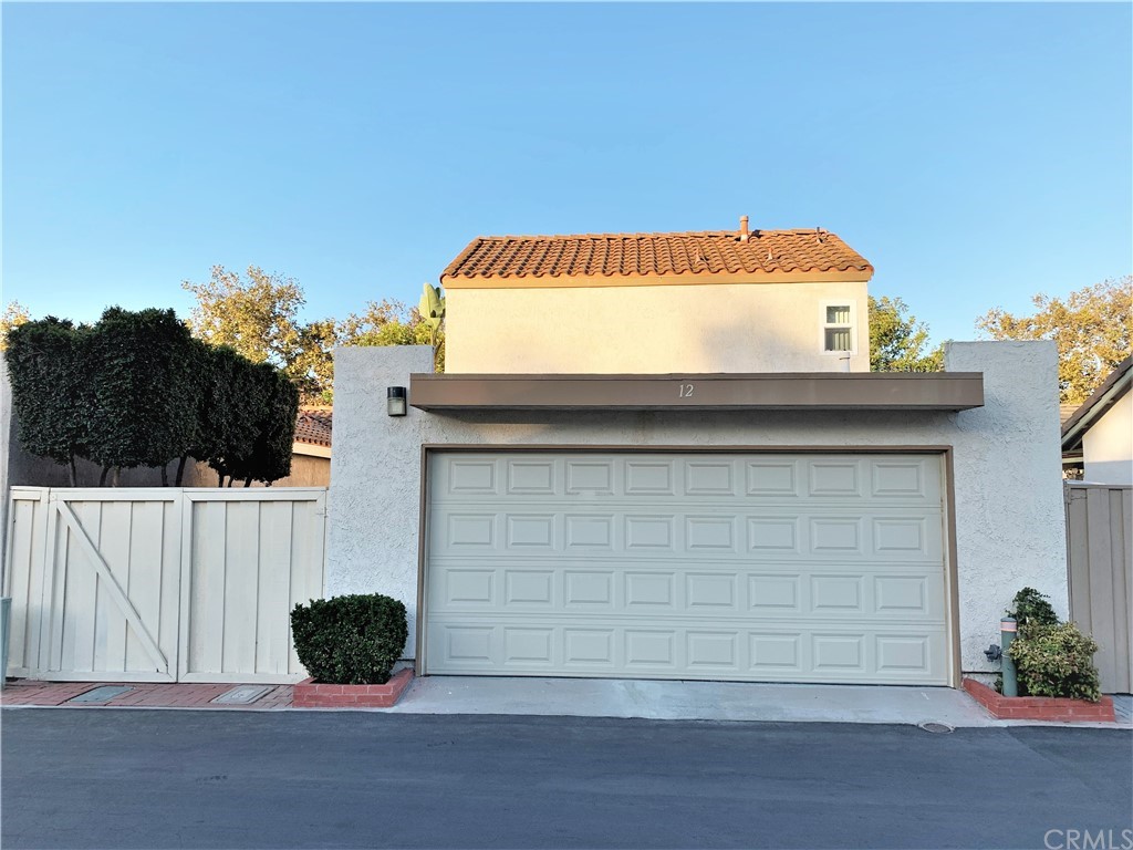 12 Windrow Irvine, CA 92618 - Photo 10 of 45