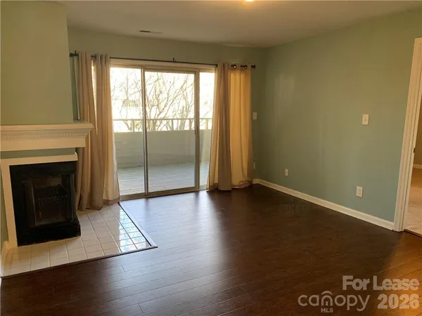 $1,550 | 2519 Stockbridge Drive, Unit B, Charlotte, NC 28210