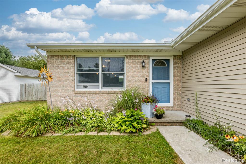 4548 Brott Road Ruby, MI 48049 - Photo 2 of 23