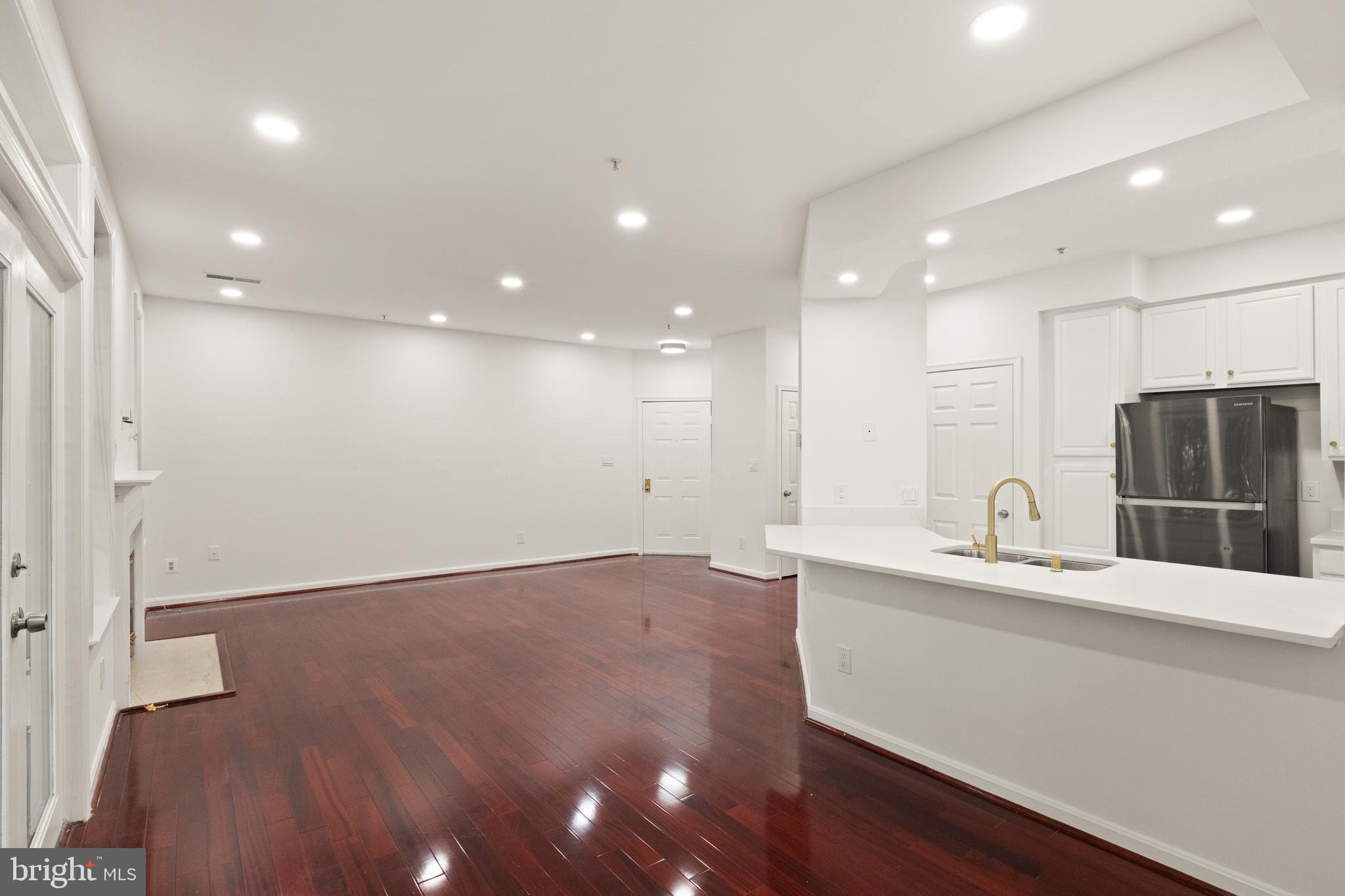 1324 Garden Wall Circle, Unit B Reston, VA 20194 - Photo 10 of 32