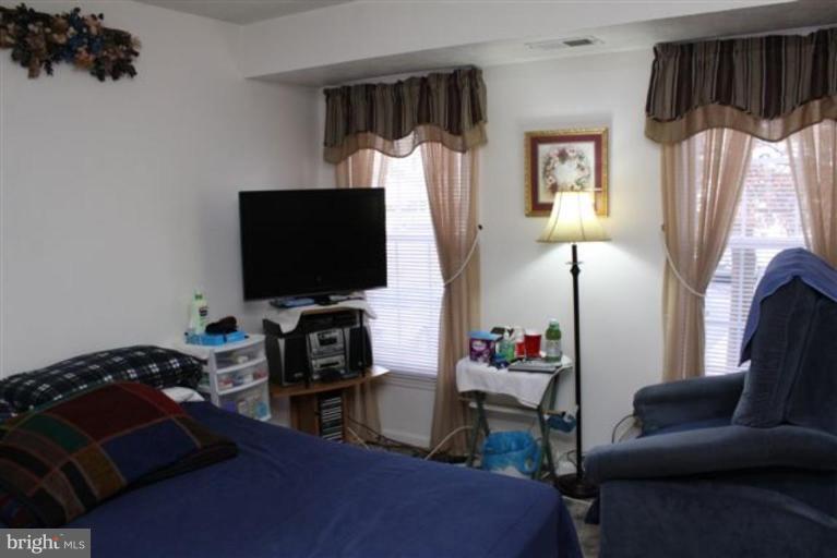 6355 Greenfield Road, Unit 1606 Elkridge, MD 21075 - Photo 3 of 11 Bedroom #2