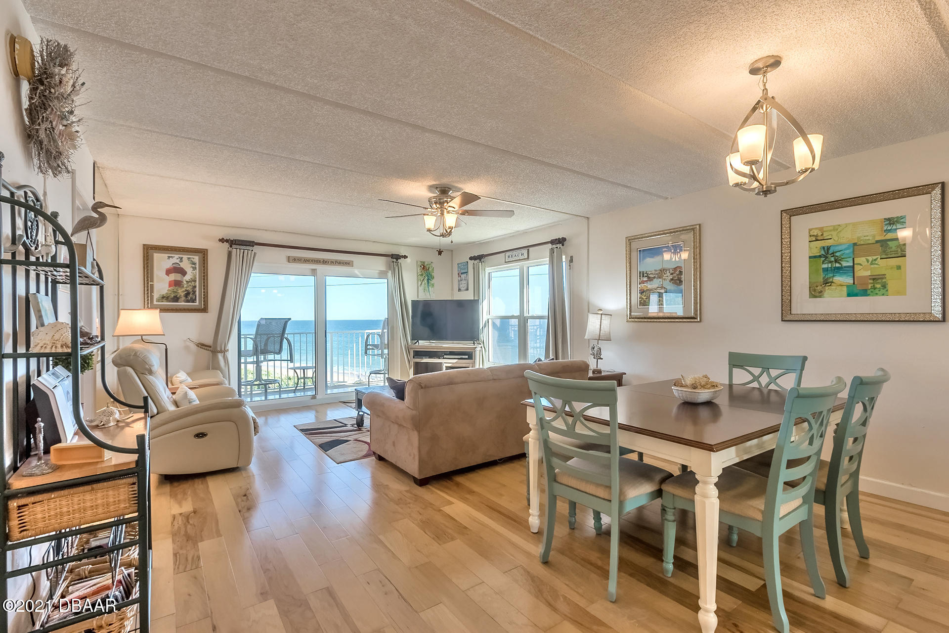 2294 Ocean Shore Boulevard, Unit 4010 Ormond Beach, FL 32176 - Photo 15 of 42 Living Area