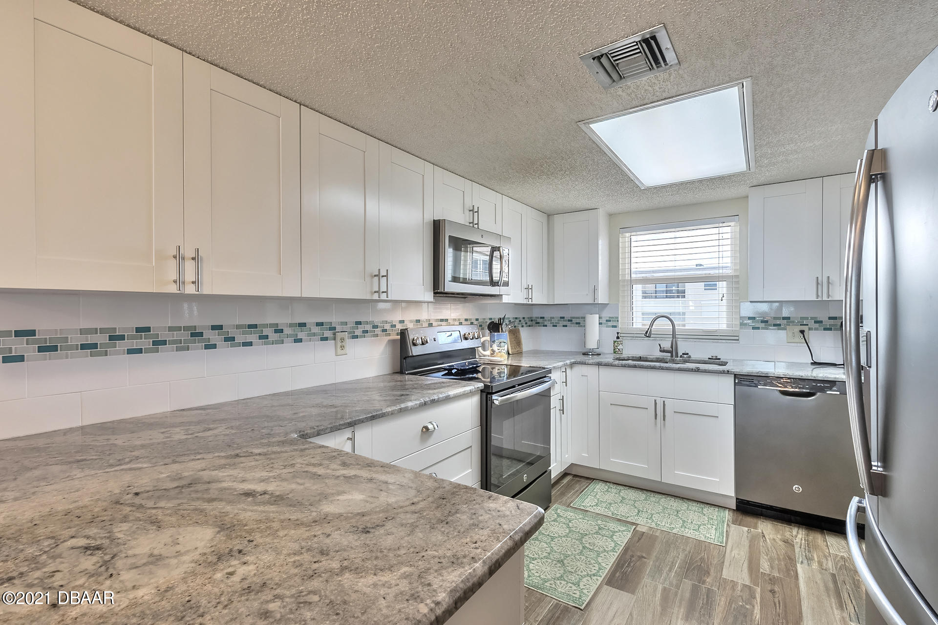 2294 Ocean Shore Boulevard, Unit 4010 Ormond Beach, FL 32176 - Photo 23 of 42 Kitchen
