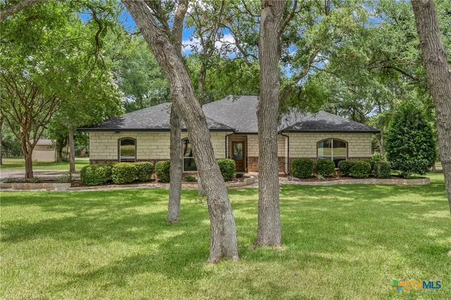 $595,000 | 574 Rose Lane, Salado, TX 76571