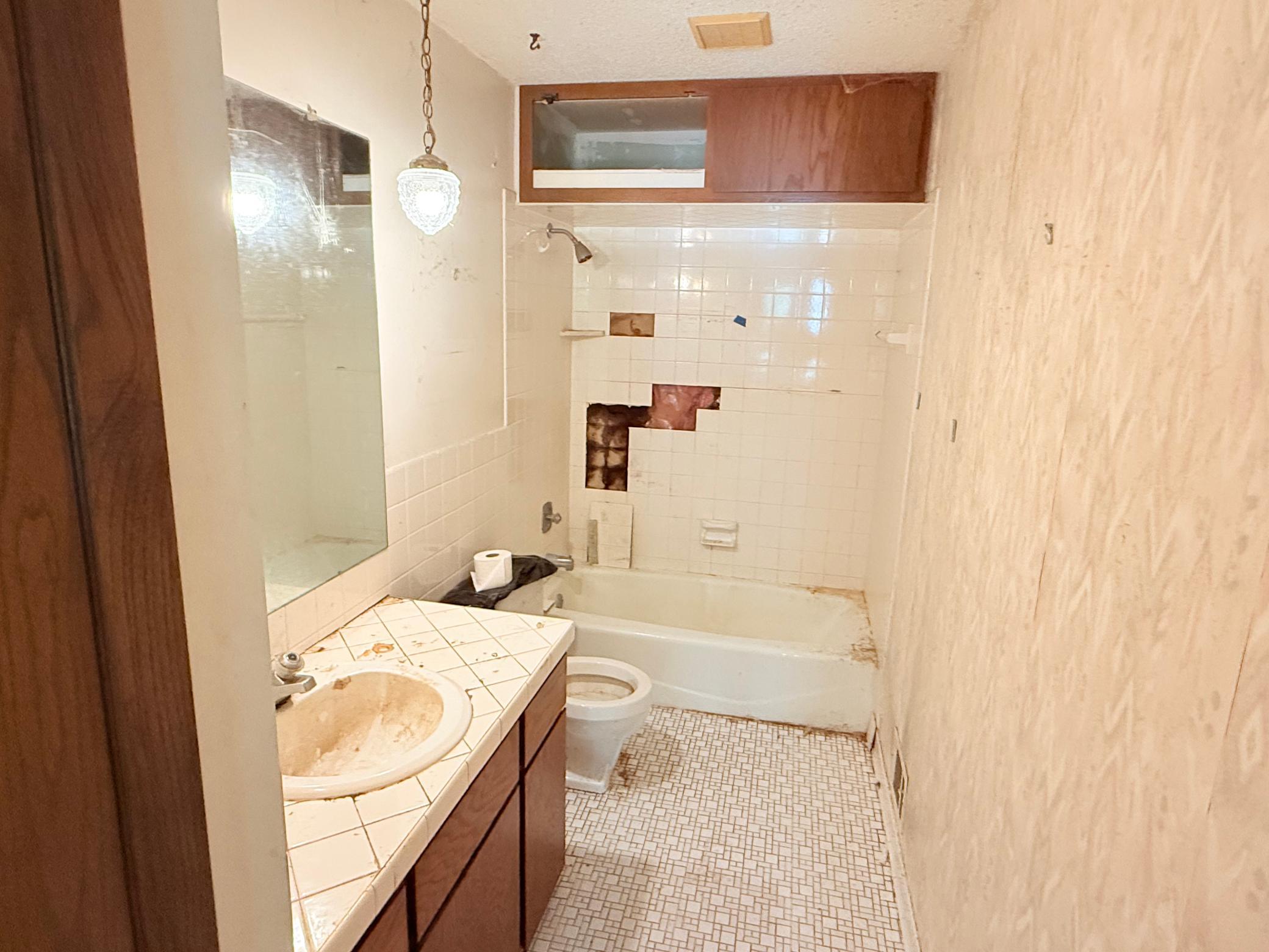 8265 Cypress Lane Eden Prairie, MN 55347 - Photo 11 of 16