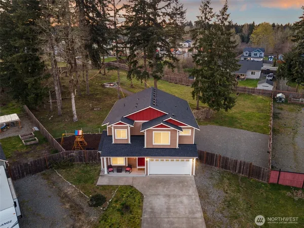 $599,950 | 114 Lillian Lane Southeast, Rainier, WA 98576