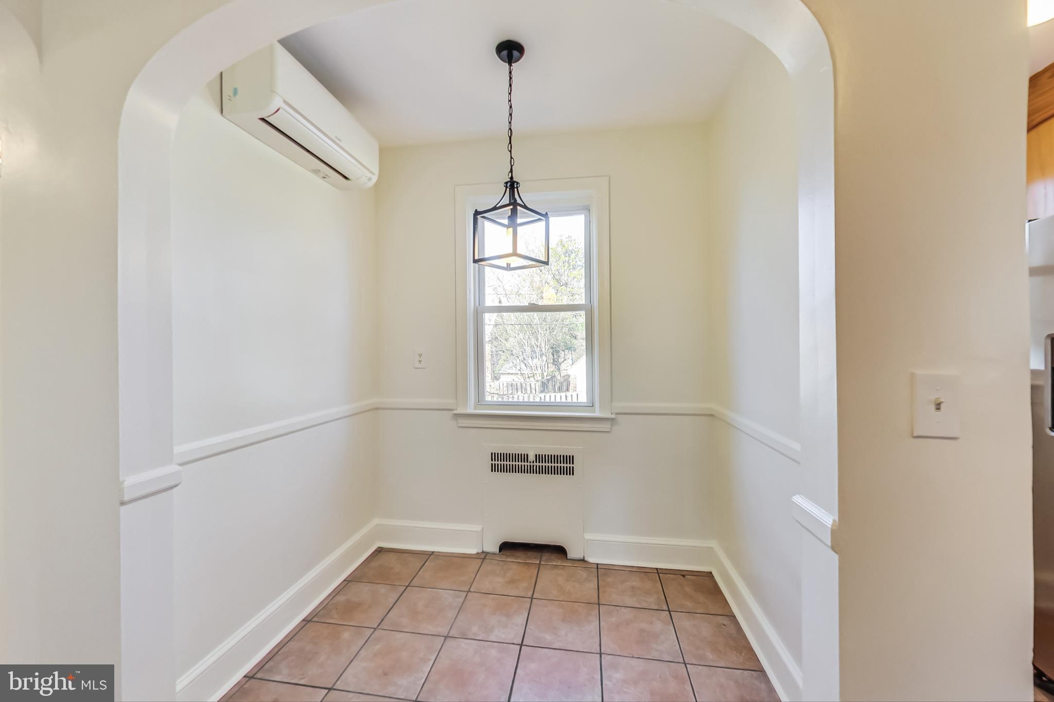 1355 Kalmia Road Northwest Washington, DC 20012 - Photo 8 of 41 Super cute breakfast nook