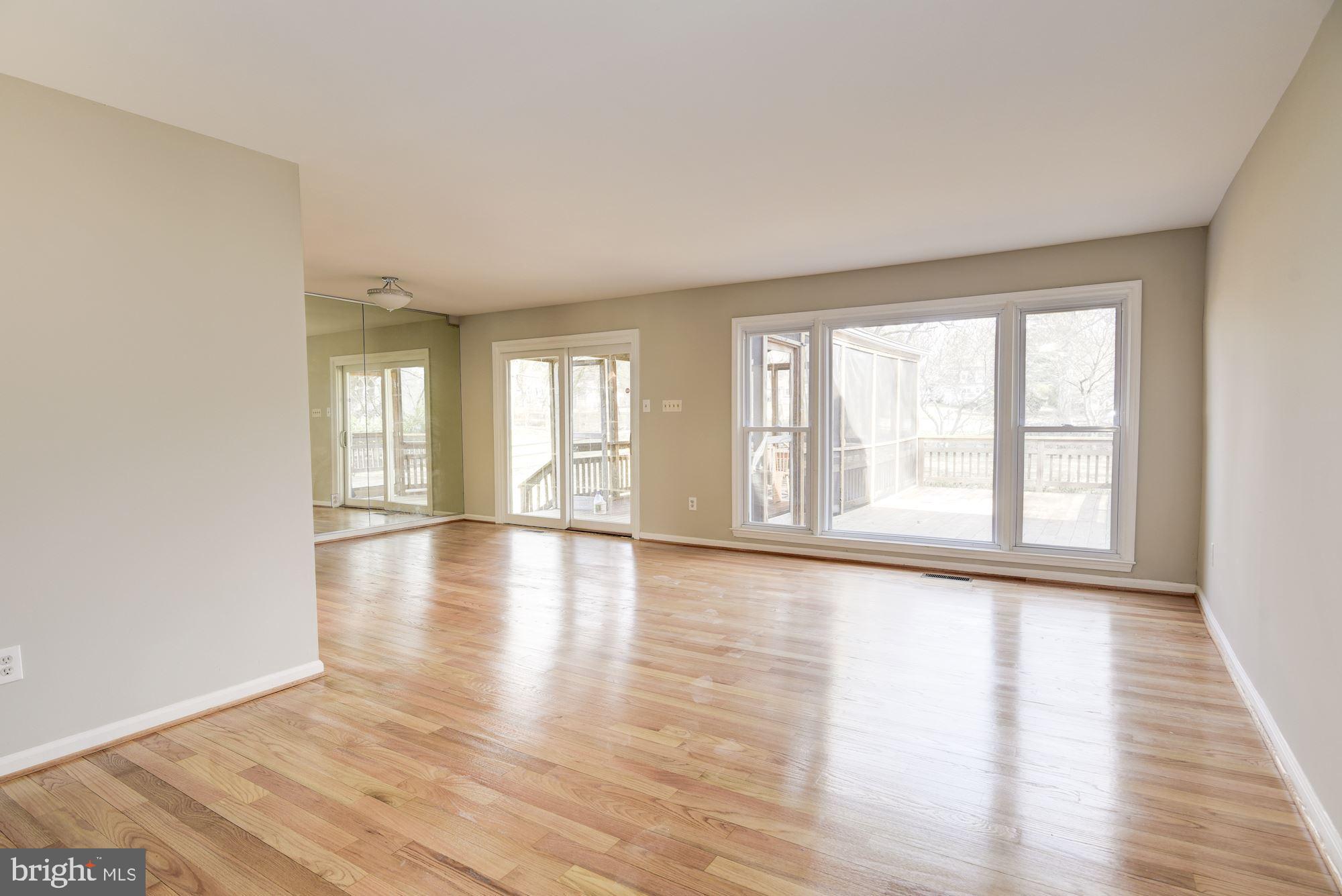 5039 Whetstone Road Columbia, MD 21044 - Photo 6 of 52 Living & Dining Rooms