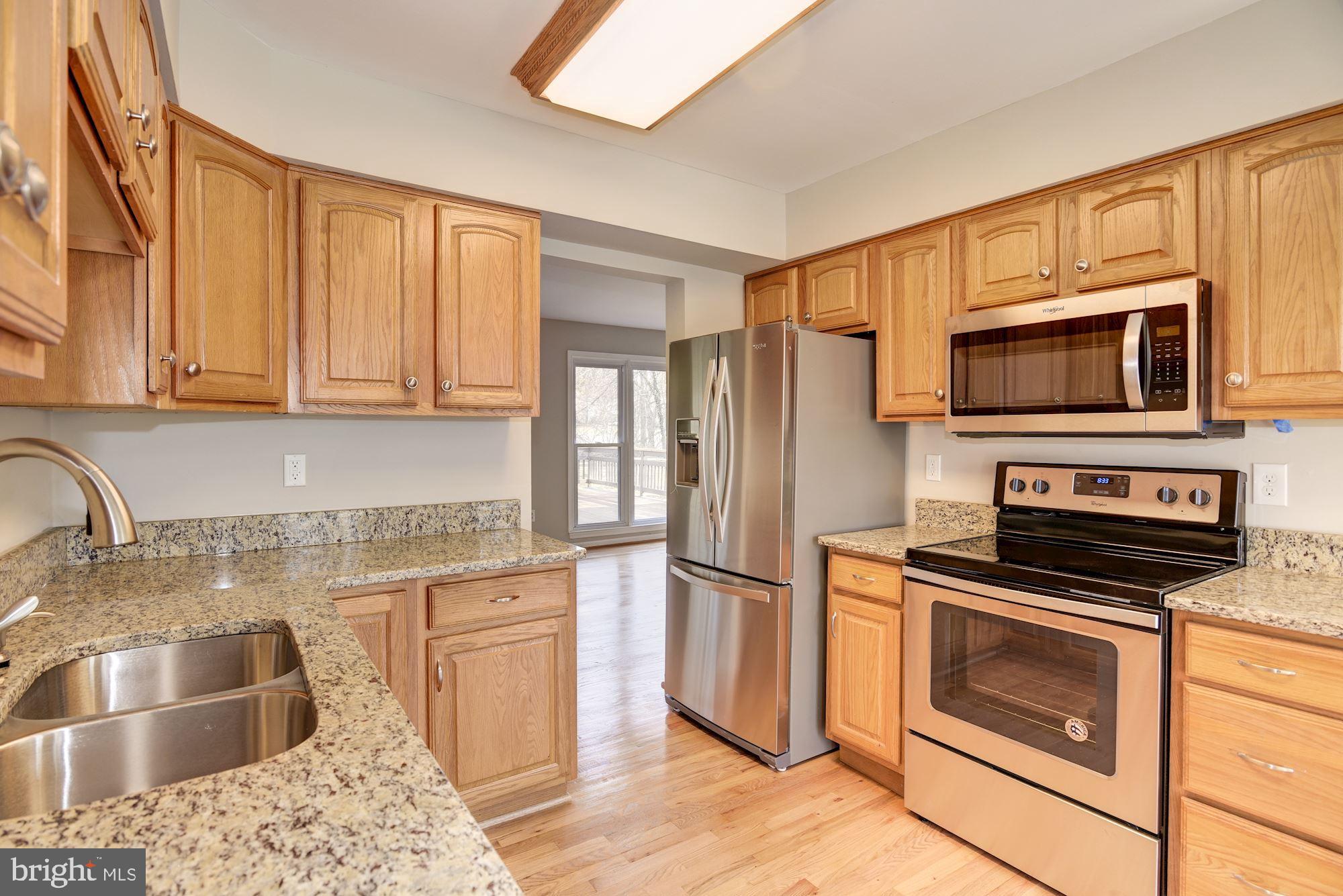 5039 Whetstone Road Columbia, MD 21044 - Photo 9 of 52 Kitchen
