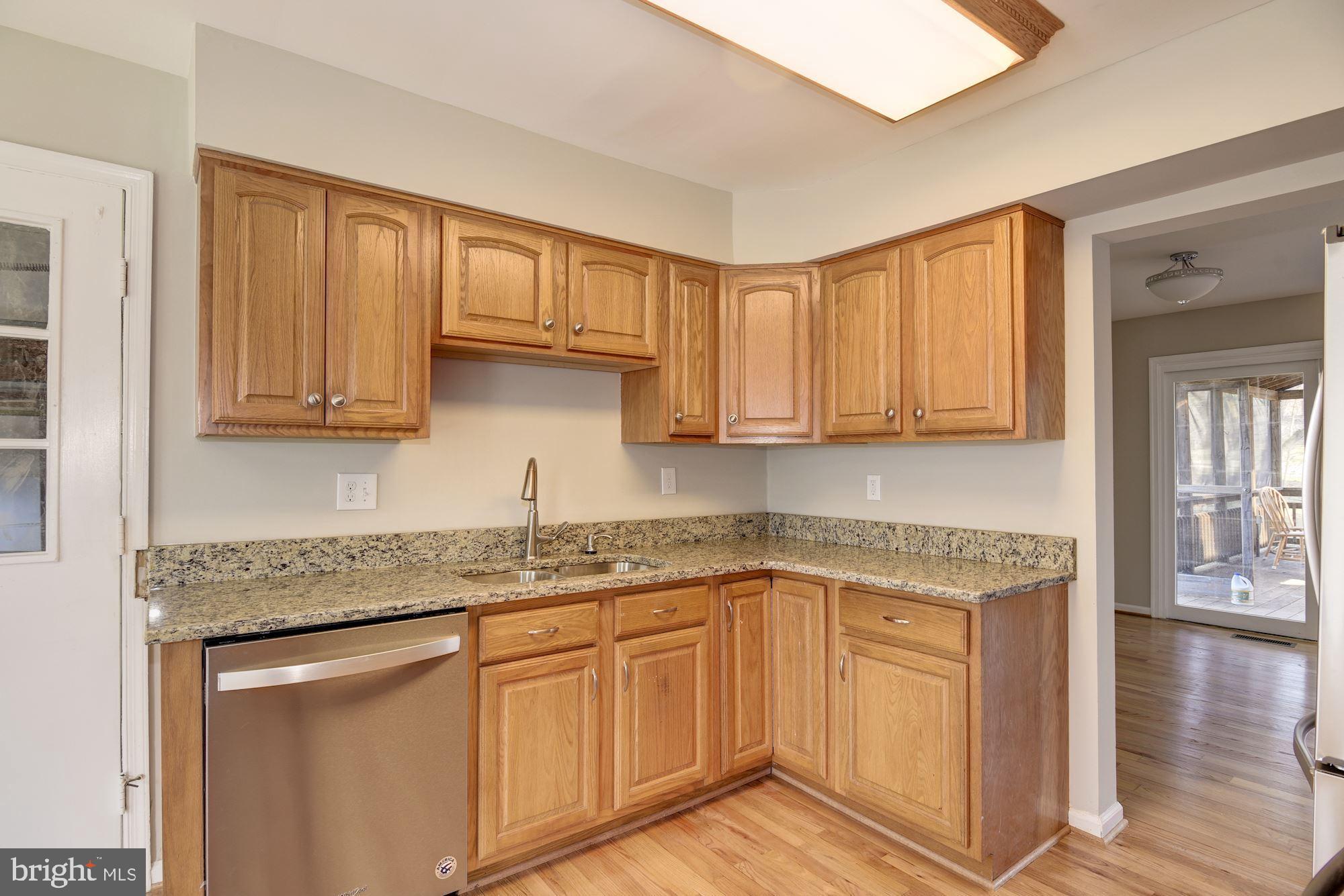 5039 Whetstone Road Columbia, MD 21044 - Photo 10 of 52 Kitchen