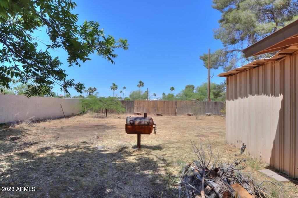 370 West Martin Road Coolidge, AZ 85128 - Photo 29 of 30 West Yard