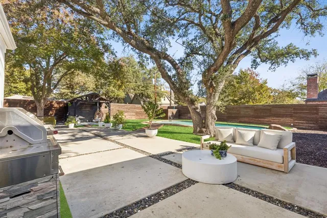 a view of outdoor space yard and patio
