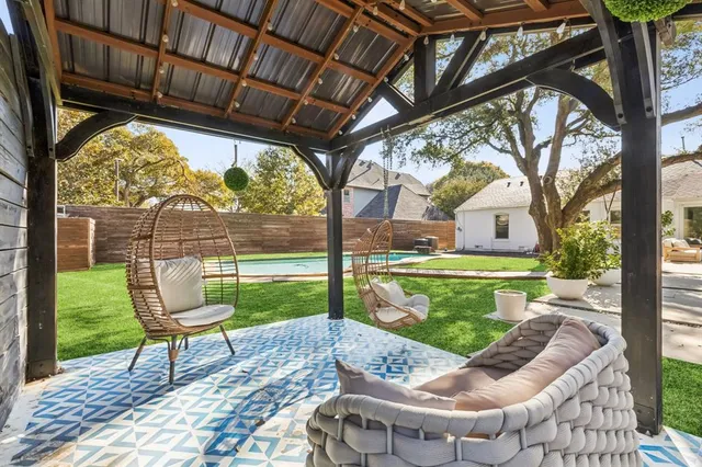 a view of outdoor space yard and house