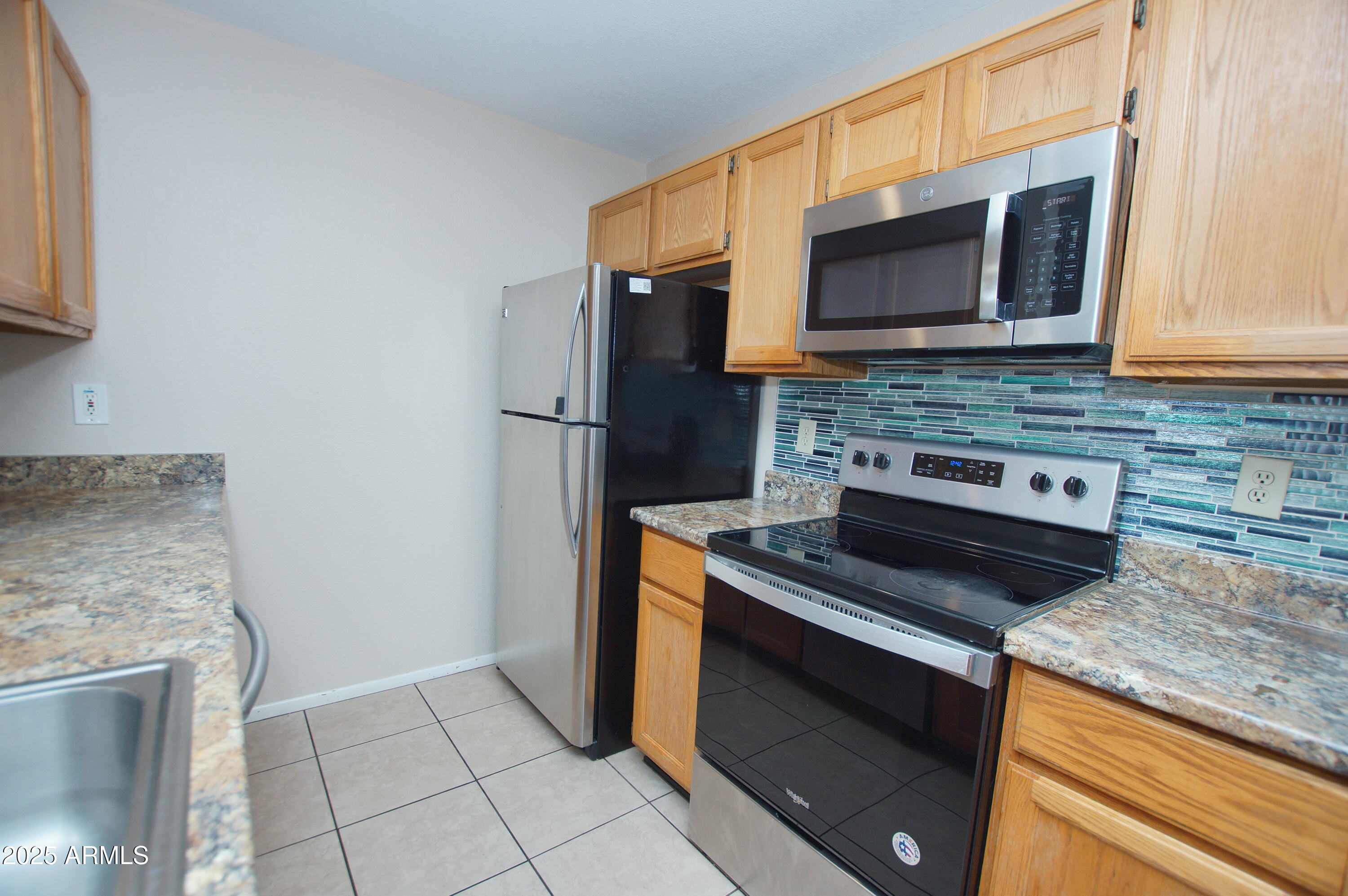 4114 East Union Hills Drive, Unit 1012 Phoenix, AZ 85050 - Photo 4 of 24 DSC07157