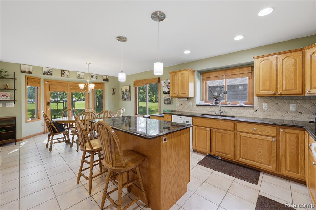 35724 St Clair Drive New Baltimore, MI 48047 - Photo 11 of 52
