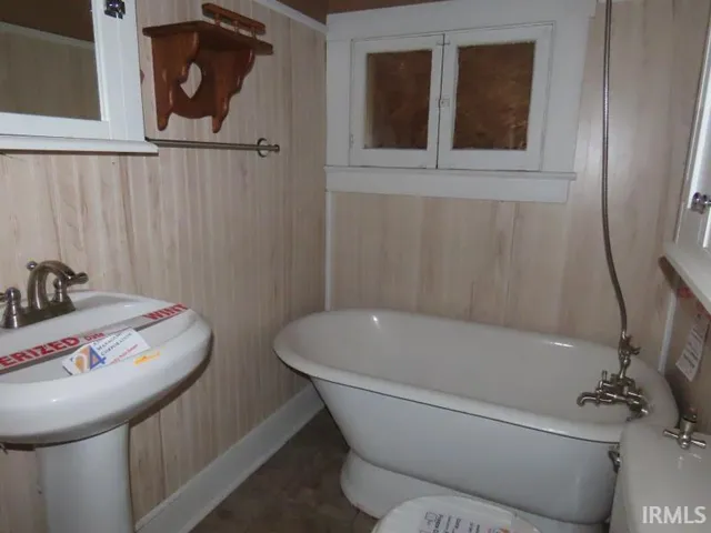 $105,600 | 108 East 2nd Street, Peru, IN 46970