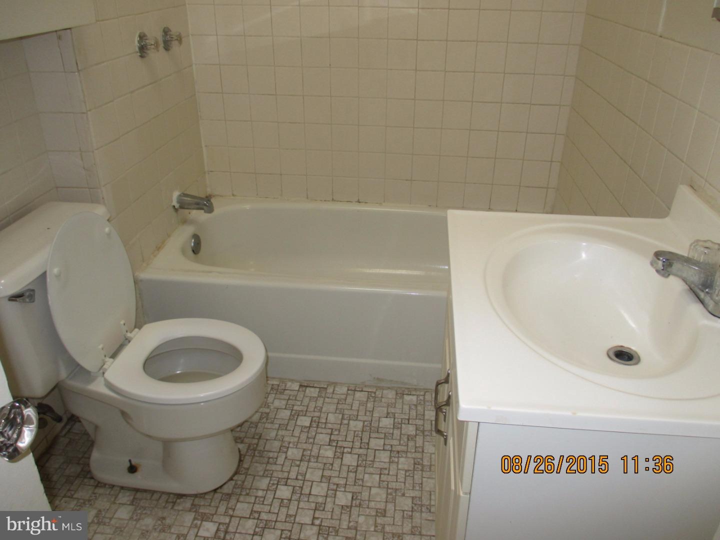 527 Millbank Road Upper Darby, PA 19082 - Photo 9 of 13