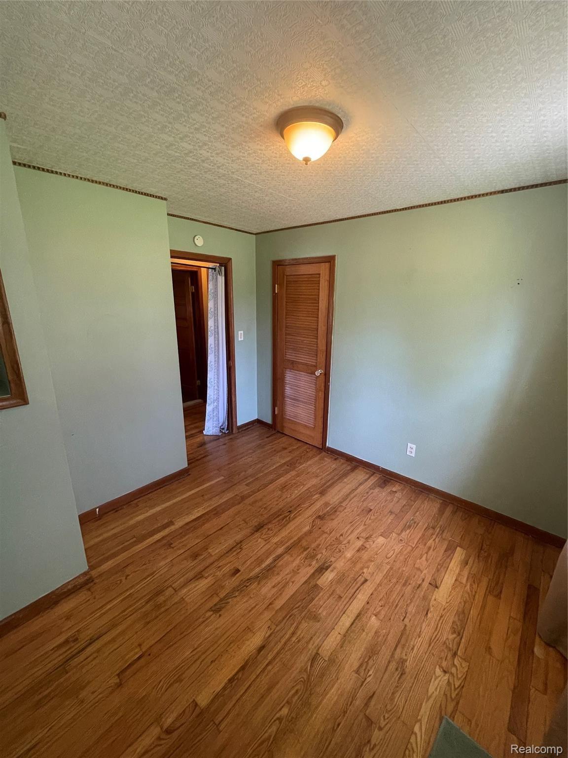 16805 Inkster Road Taylor, MI 48180 - Photo 25 of 37 334239FE-366F-4158-B56A-18693D159EC6.jpeg