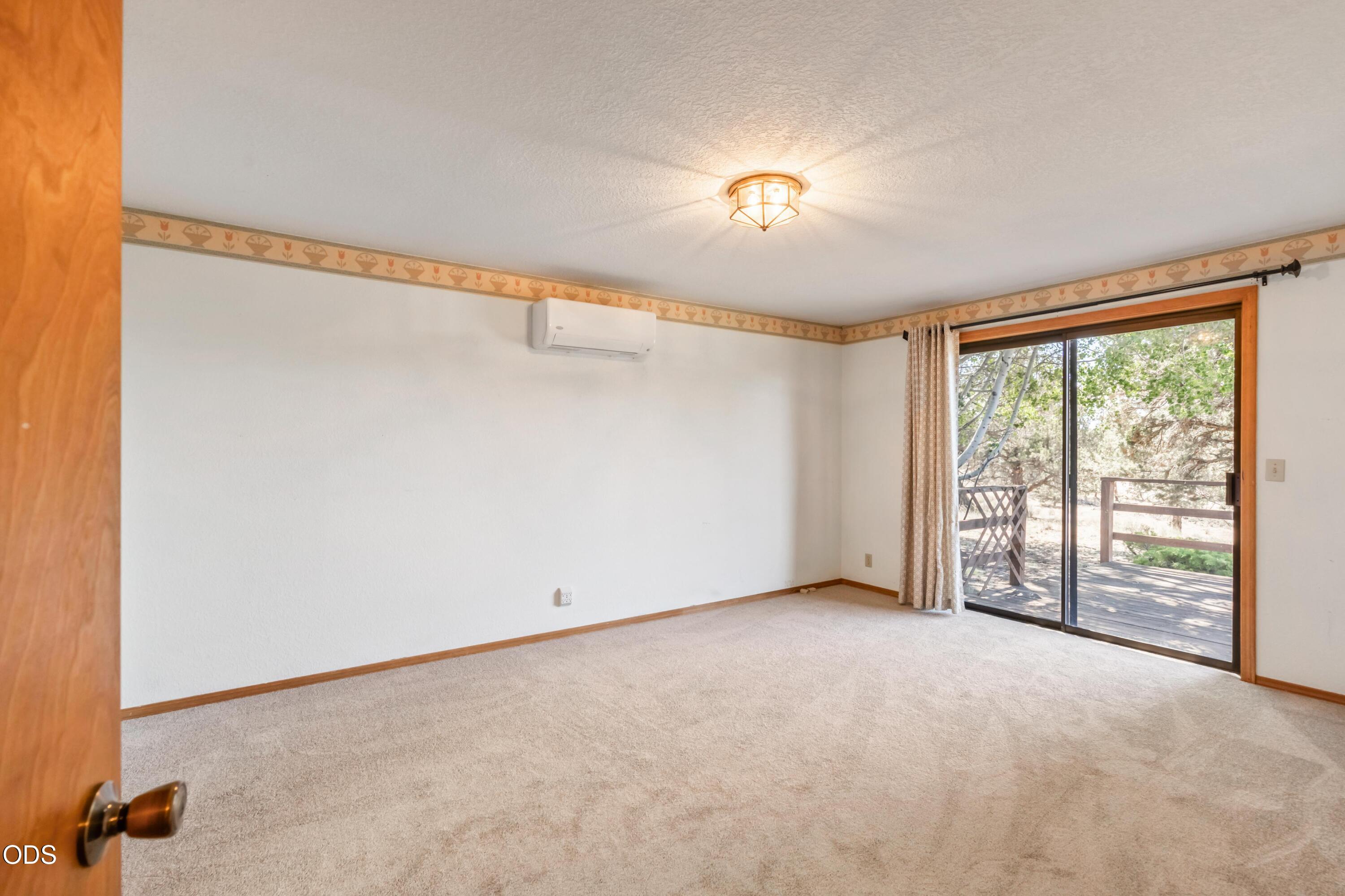 64543 McGrath Road Bend, OR 97701 - Photo 12 of 24
