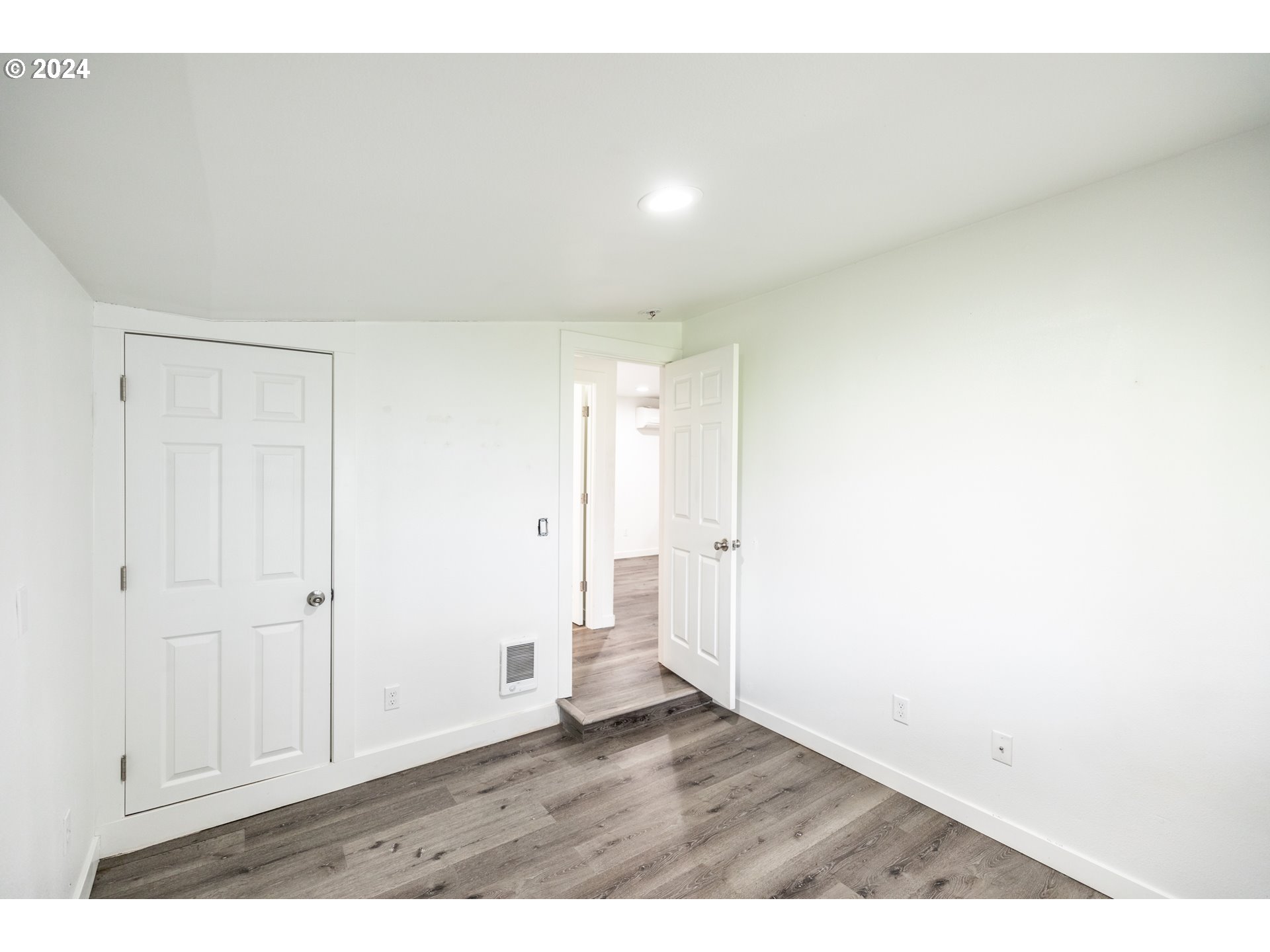 625 East 5th Avenue Riddle, OR 97469 - Photo 12 of 21