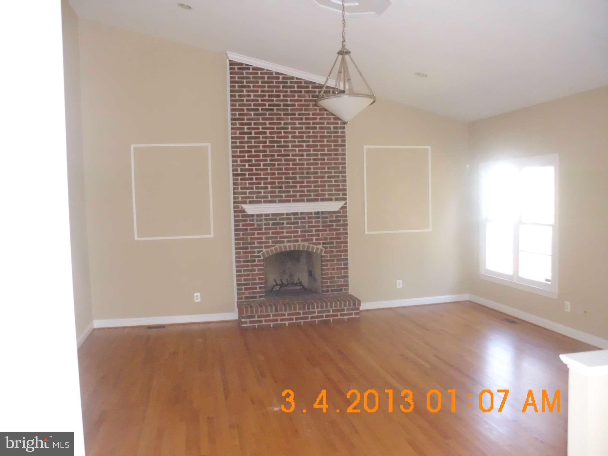 6219 Cardinal Brook Court Springfield, VA 22152 - Photo 3 of 29 Family Room